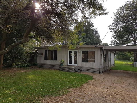 53 Honeysuckle Grove - Accommodation Bookings 0