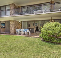 56 'Bay Parklands' 2 Gowrie Ave - ground floor air conditioned  Foxtel - Accommodation Bookings