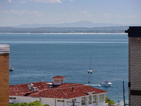6 'Bahia', 47 Ronald Avenue - Fantastic Location With Filtered Water Views - Accommodation Bookings 2