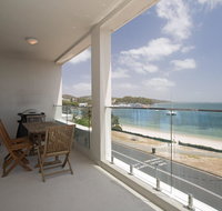 7 'Bayview Towers' 15 Victoria Parade - stunning unit with fabulous views - Accommodation Bookings