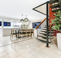 7 Bedroom Gold Coast Luxury Waterfront Home with Pool sleeps 20 - Accommodation Bookings