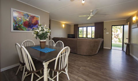 7 McNamara - Wongaling Beach - Accommodation Bookings 1