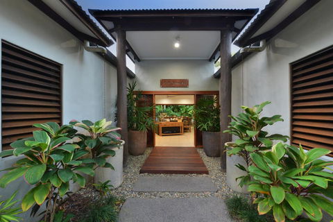 8 @ Sands - Accommodation Bookings 1