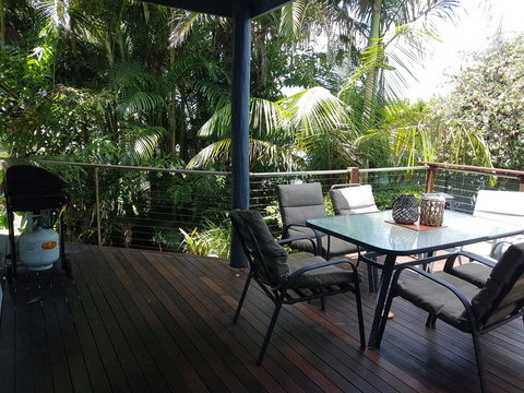 8 Hakea Place - Family Home On A Quiet Street, Close To Beach & Shops, Pet Friendly - Accommodation Bookings 1