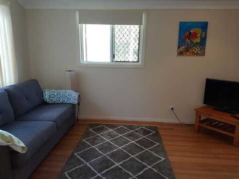 8 Hakea Place - Family Home On A Quiet Street, Close To Beach & Shops, Pet Friendly - Accommodation Bookings 3