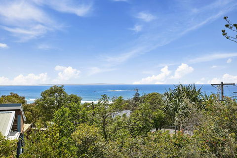 8 Yarrong Road - Accommodation Bookings 2