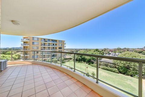 810 At The Plaza - Accommodation Bookings 1
