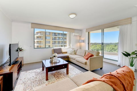 810 At The Plaza - Accommodation Bookings 3
