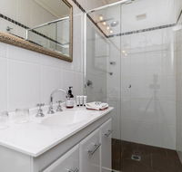 94Best Apartments