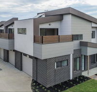 A brand new private townhouse - Accommodation Bookings