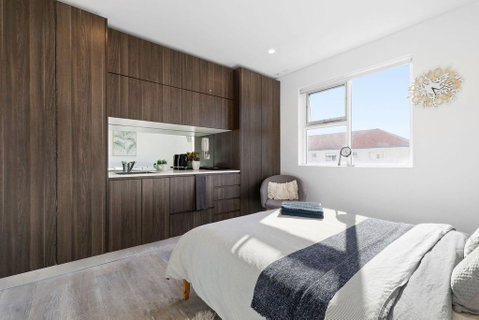 A Bright & Comfy Beach Studio, 5min Walk To Bondi Beach - Accommodation Bookings 1