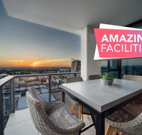 A Cut Above The West - Pool - Rooftop Bar - Gym - Wifi - Accommodation Bookings