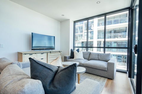 A Cut Above The West - Pool - Rooftop Bar - Gym - Wifi - Accommodation Bookings 3