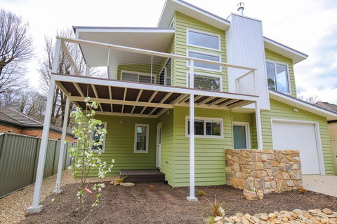 A Pear Tree Loft - Accommodation Bookings 1