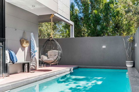 A PERFECT STAY - Catalina's - Accommodation Bookings 3