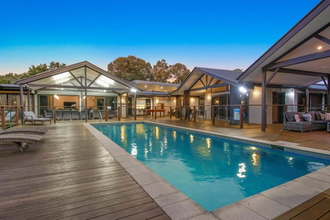 A PERFECT STAY - Lennox Unique Coastal Retreat - Accommodation Bookings 0