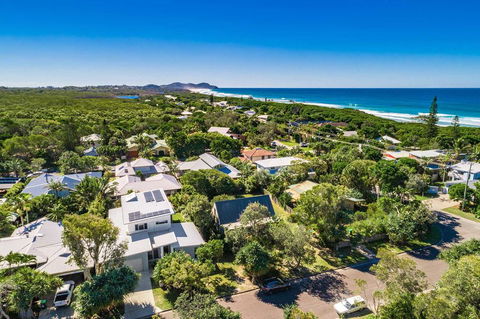 A PERFECT STAY - Shore Beats Work - Accommodation Bookings 2