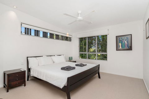 A SWEET ESCAPE - Ariel's - Accommodation Bookings 1