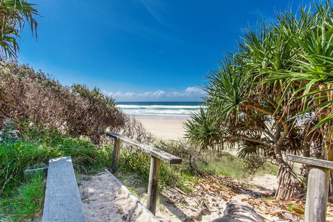 A SWEET ESCAPE - Beachfront Tranquility - Accommodation Bookings 0