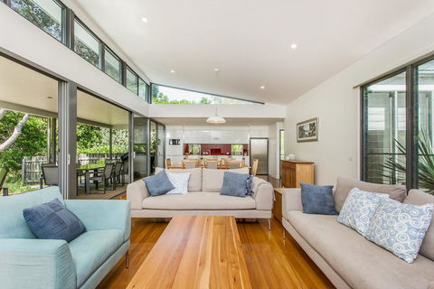 A SWEET ESCAPE - Beachfront Tranquility - Accommodation Bookings 2