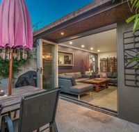 A SWEET ESCAPE - Brandon St Beach  Spa - Accommodation Bookings