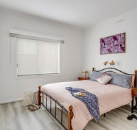 A Wave From It All - Accommodation Bookings