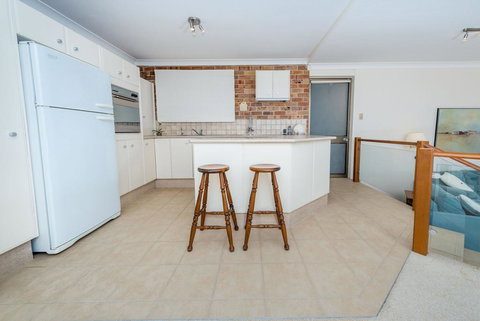 A Yachtsmans Rest, Unit 4/37 Victoria Parade - Accommodation Bookings 2
