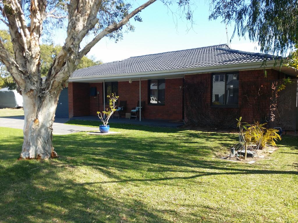 Ruabon WA Accommodation Bookings