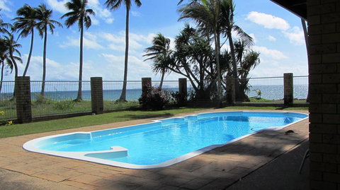 ABSOLUTE BEACH FRONT MACKAY - Comfort Resort Blue Pacific - Accommodation Bookings 1