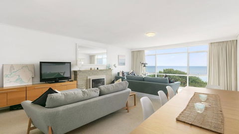 ABSOLUTE BEACHFRONT - FRANKSTON - Accommodation Bookings 0