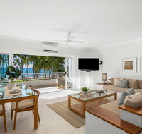 Absolute Beachfront Apt. In Alamanda Beachfront Resort 14 - Accommodation Bookings