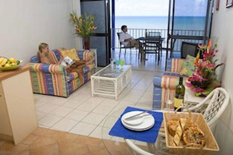 Absolute Beachfront With Million Dollar Views - Accommodation Bookings 2