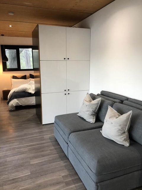 Absolute Riverfront Shipping Container Cabin - Accommodation Bookings 3