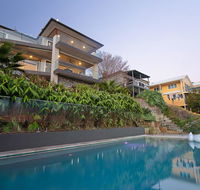 Absolute Waterfront Lakehouse Fishing Point Waterfront Pool Jetty - Accommodation Bookings