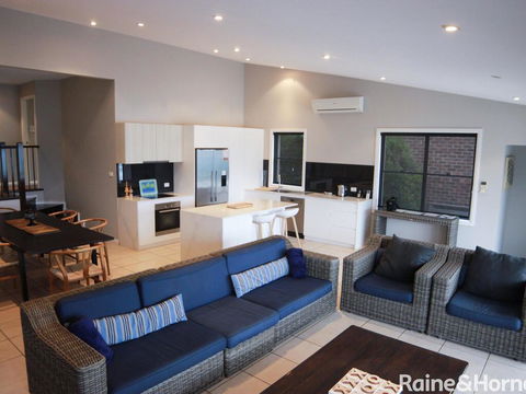 Absolutely Avoca - 114a Avoca Drive, Avoca Beach - Accommodation Bookings 2