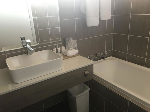 Acacia Motor Lodge - Accommodation Bookings 3