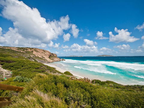 Acclaim Pine Grove Holiday Park - Accommodation Bookings 1