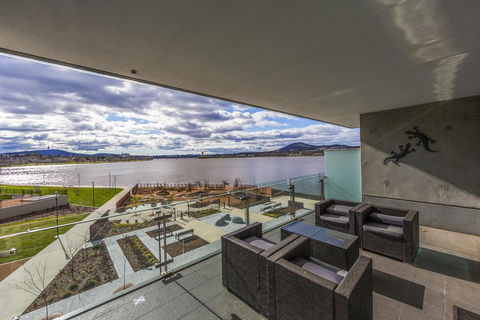 Accommodate Canberra - Aurora - Accommodation Bookings 0