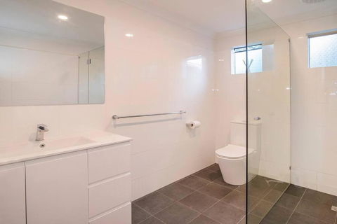 Eagle Bay Summerhaus - Accommodation Bookings 2