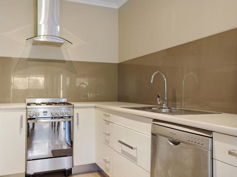 Eagle Heights Holiday Units - Accommodation Bookings 3