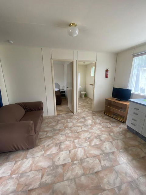 Eagle Point Caravan Park - Accommodation Bookings 1