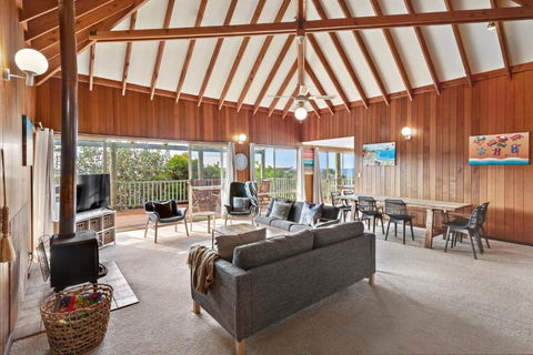 Eagle View - Accommodation Bookings 3