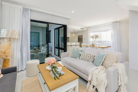 East Vic Park Luxe New Home - Accommodation Bookings 4