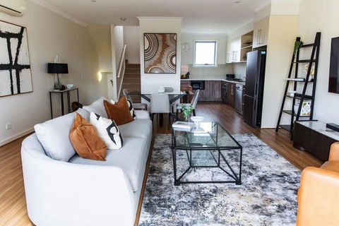 Eastland Escape, Stay With Style - Accommodation Bookings 0