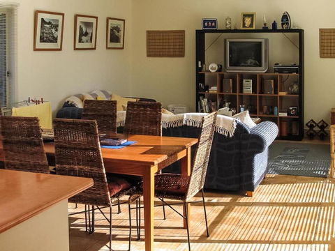 Ebbtide - Accommodation Bookings 1