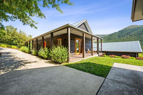 Edelweiss - Accommodation Bookings 3