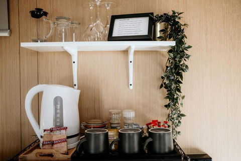 Edgar At Lake George Winery At Tiny Away - Accommodation Bookings 3