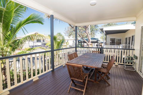 E.V. - Eurong Beach Villa - Accommodation Bookings 2