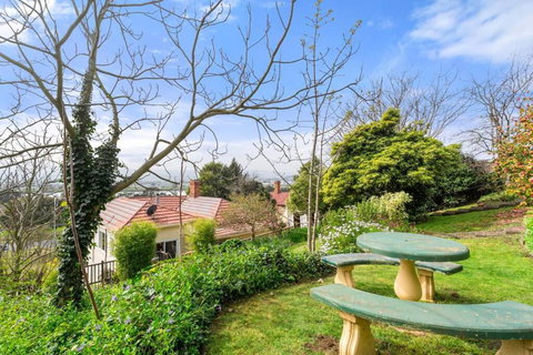 Eileen - Accommodation Bookings 2