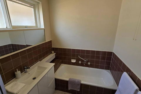 Elsternwick Easy Living - 2 Bedroom Sleeping 4 - Accommodation Bookings 4